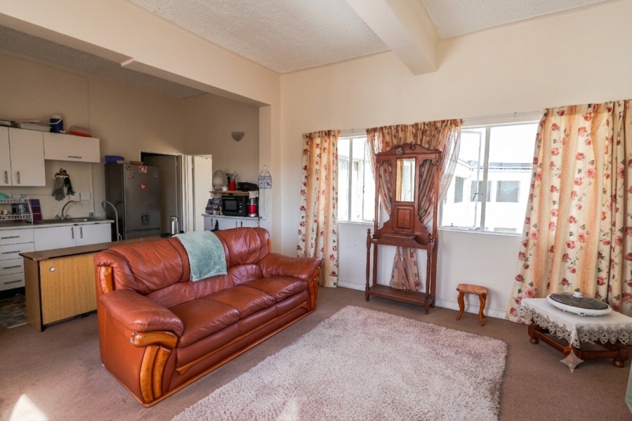 1 Bedroom Property for Sale in Quigney Eastern Cape